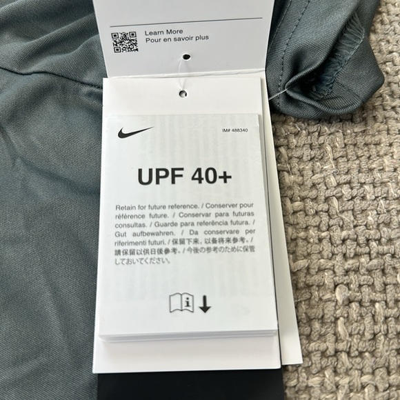 NWT, men’s Nike dry-fit tee, UPF 40+, size L, color: gray - Picture 4 of 4